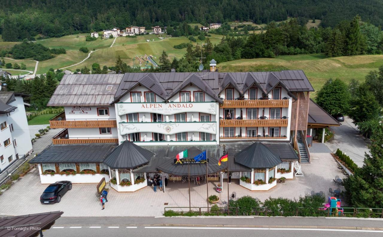 Hotel Alpen Andalo Esterno foto
