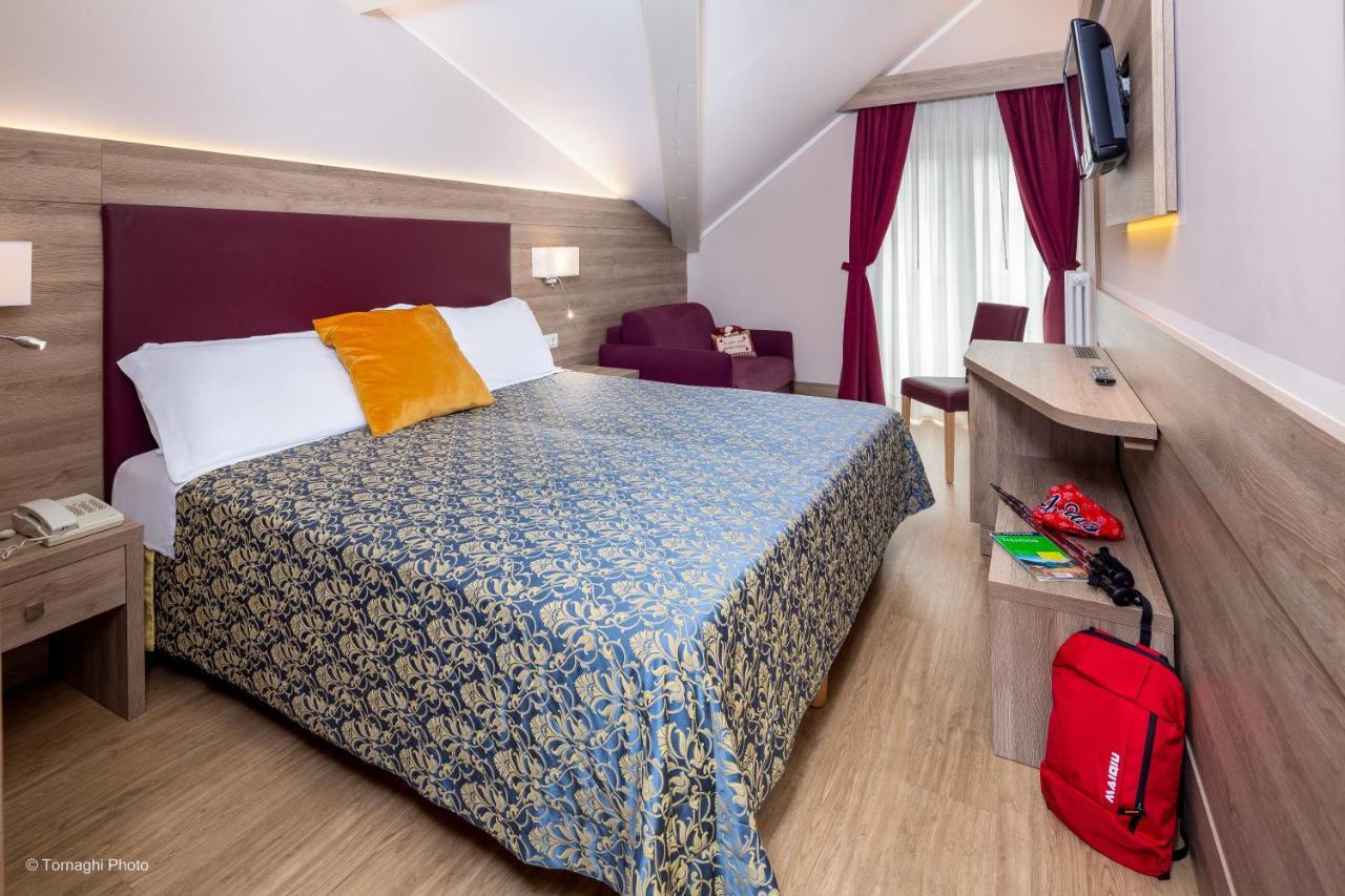 Hotel Alpen Andalo Esterno foto