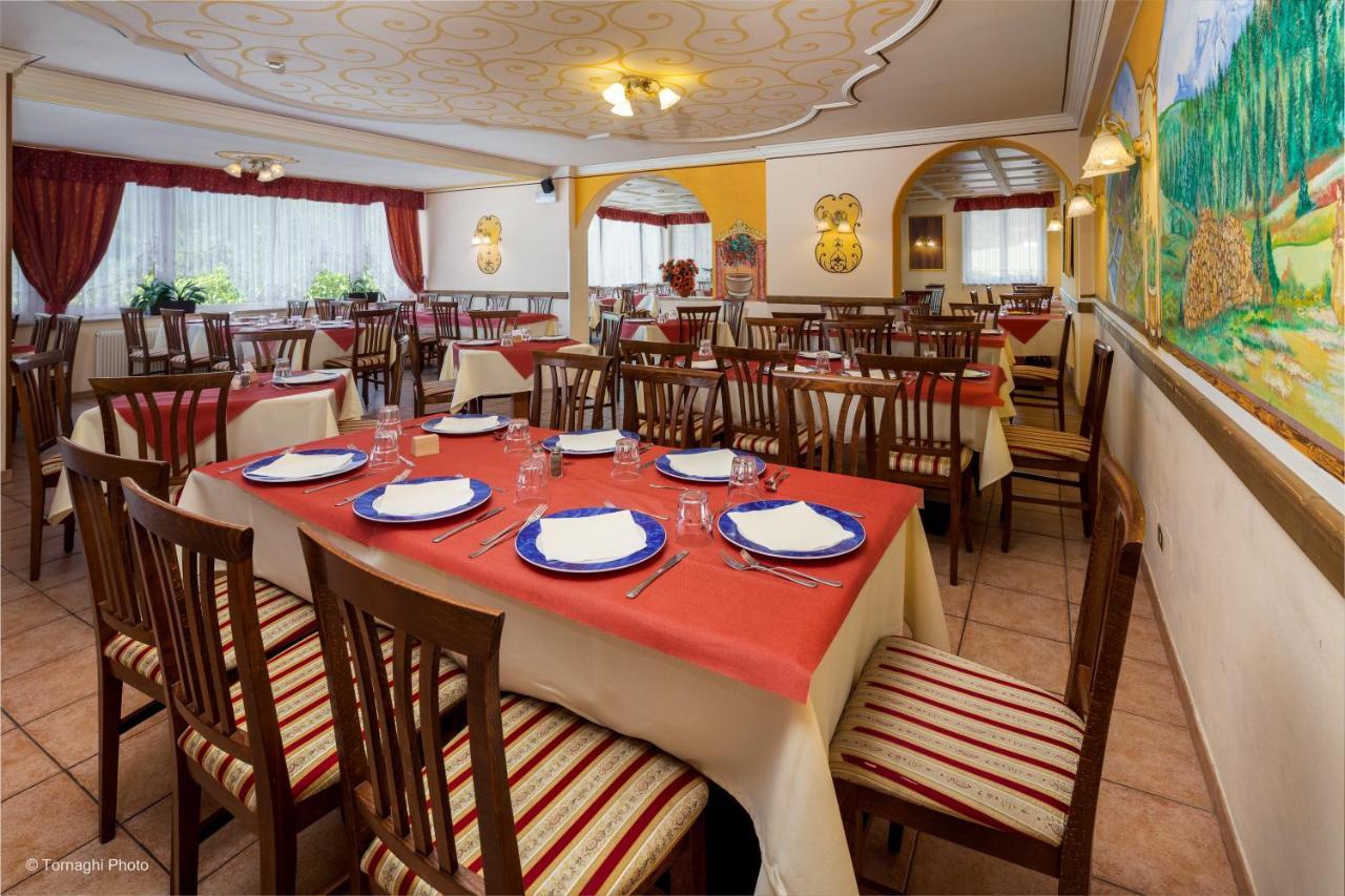 Hotel Alpen Andalo Esterno foto