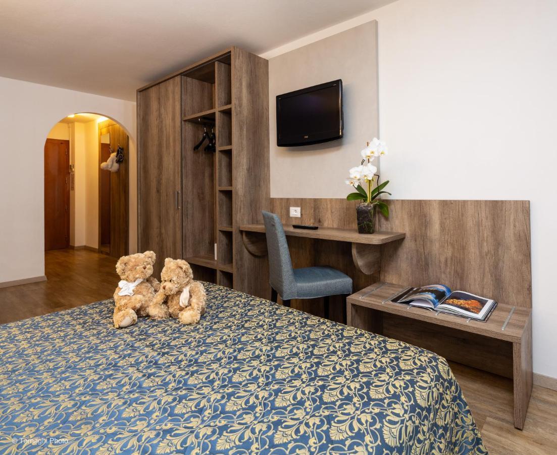 Hotel Alpen Andalo Esterno foto