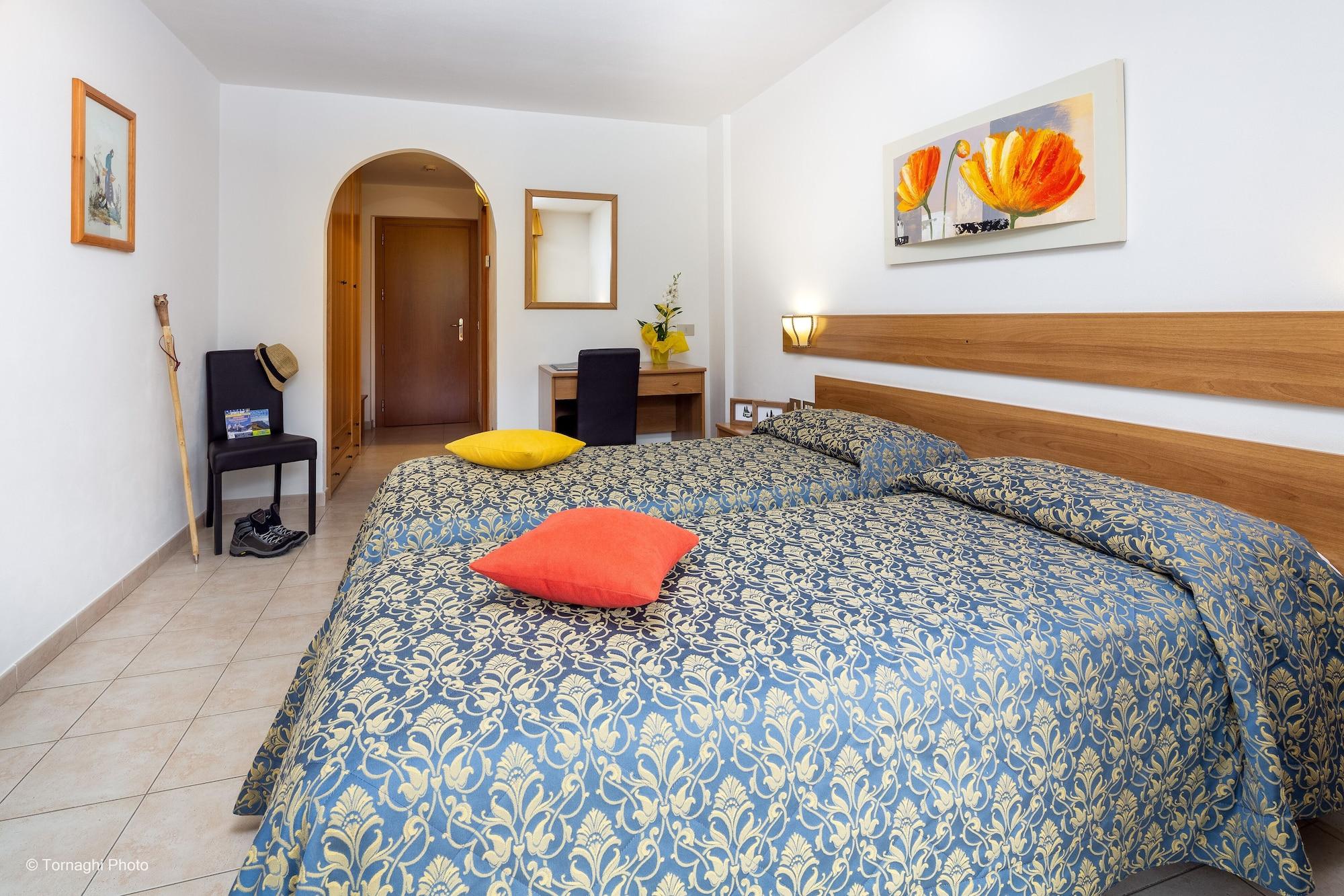 Hotel Alpen Andalo Esterno foto