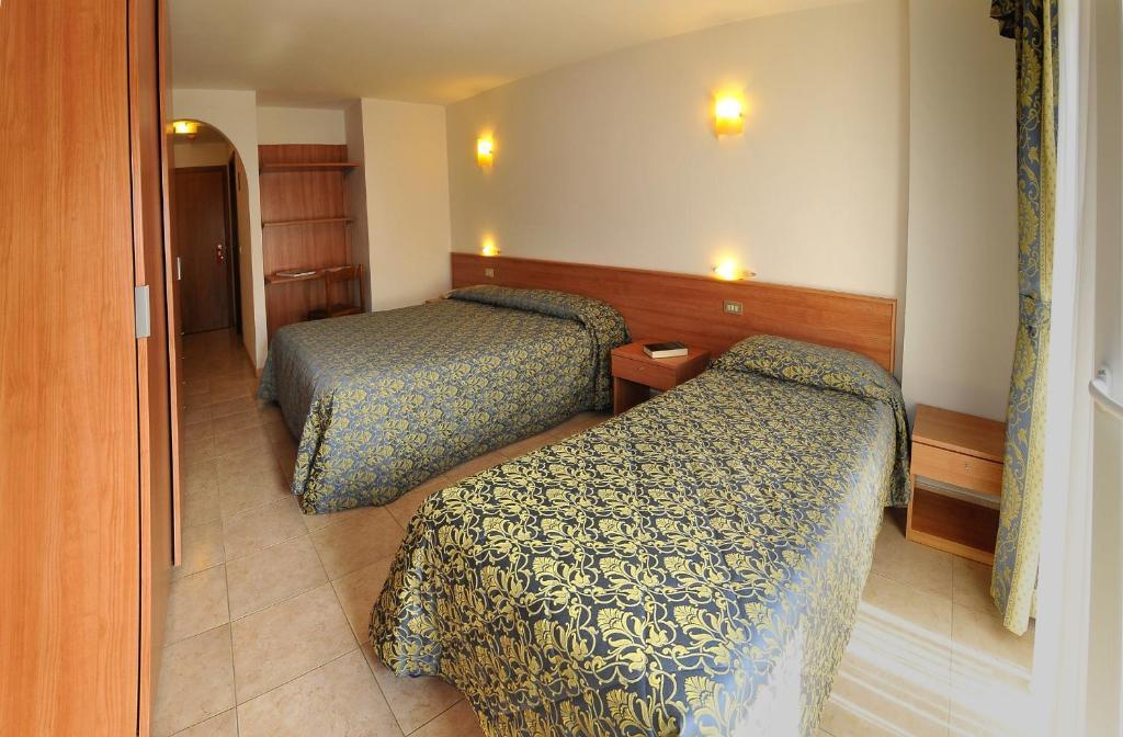 Hotel Alpen Andalo Camera foto